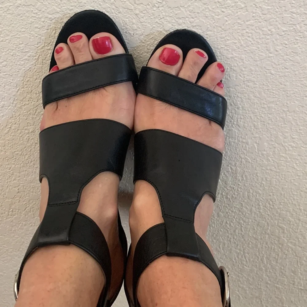 ME TOO Sandals Size 8 Dixie Black Leather Strappy Gladiator High Heel Open Toe